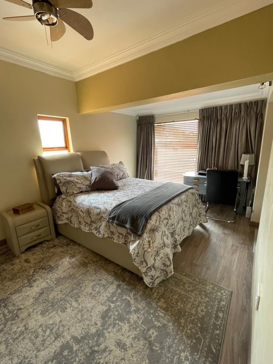 5 Bedroom Property for Sale in Xanadu Eco Park North West